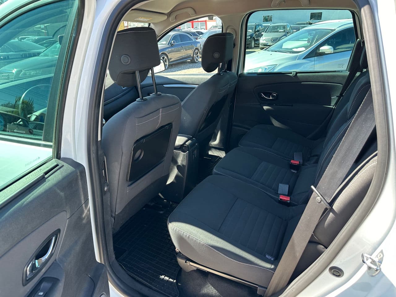Renault Scenic 2015 — Миниатюра 21