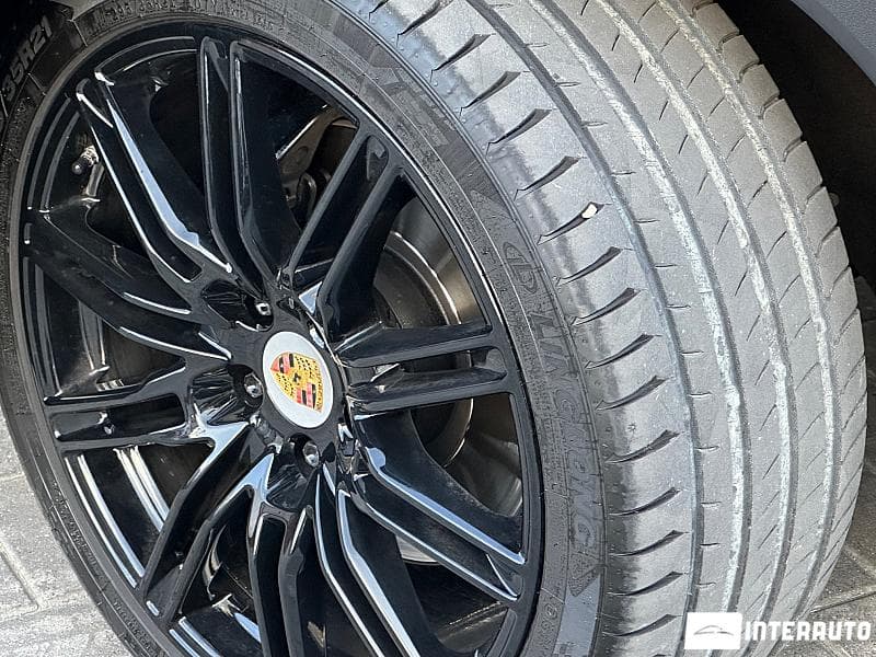 Porsche Cayenne S Hybrid 2011 — Миниатюра 5