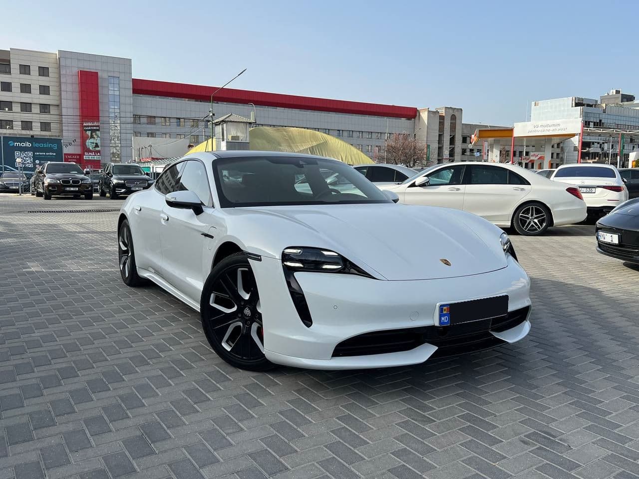 Porsche Taycan 4S 2021 — Миниатюра 3