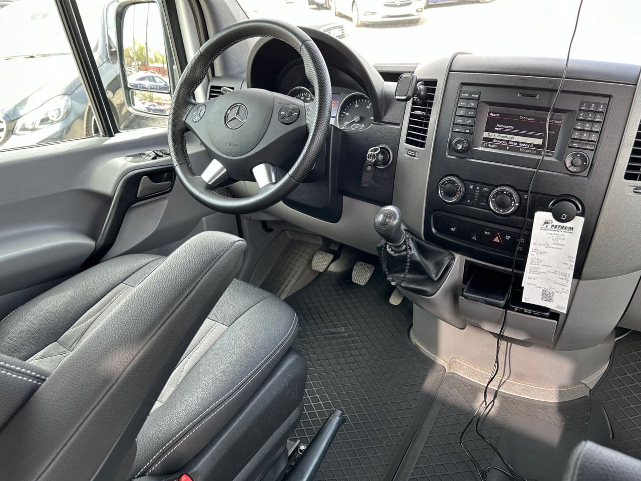 Mercedes Sprinter 2018 — Миниатюра 8