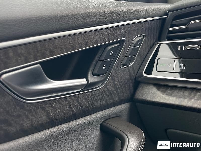 Audi Q8 2018 — Миниатюра 16