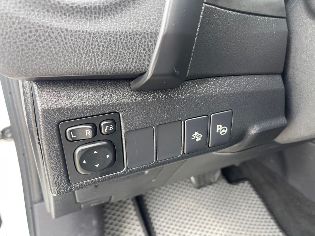Toyota Auris 2015 — Миниатюра 15