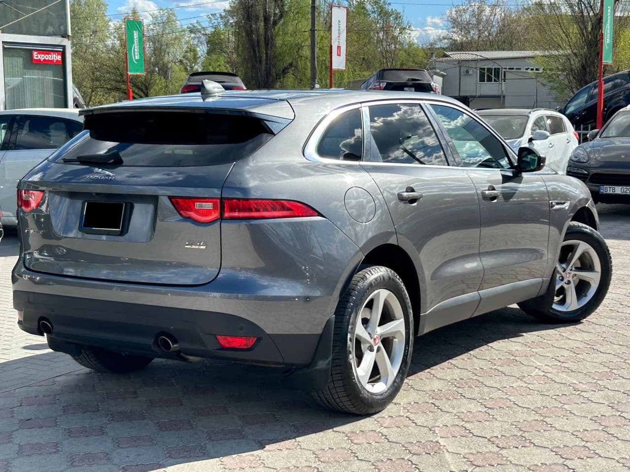 Jaguar F-Pace 2018 — Миниатюра 3