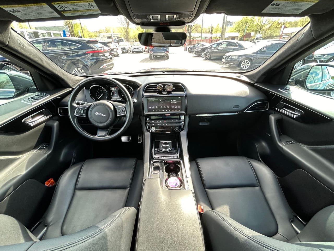Jaguar F-Pace 2018 — Миниатюра 10