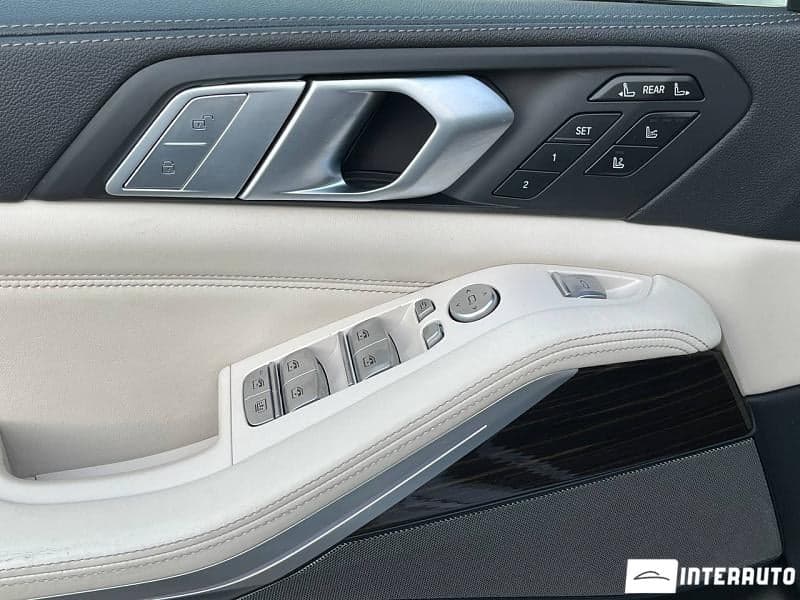 2020 BMW X7 4.0i — Miniatură 5