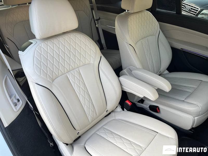 2020 BMW X7 4.0i — Miniatură 27