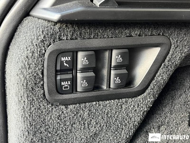2020 BMW X7 4.0i — Miniatură 31