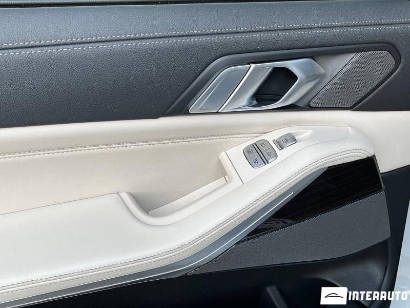 2020 BMW X7 4.0i — Miniatură 23