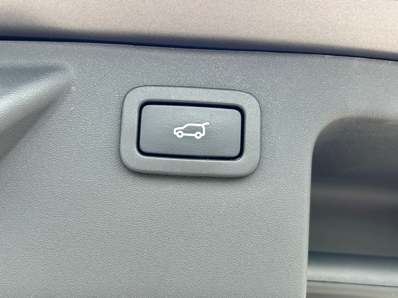 Land Rover Discovery Sport 2015 — Миниатюра 20