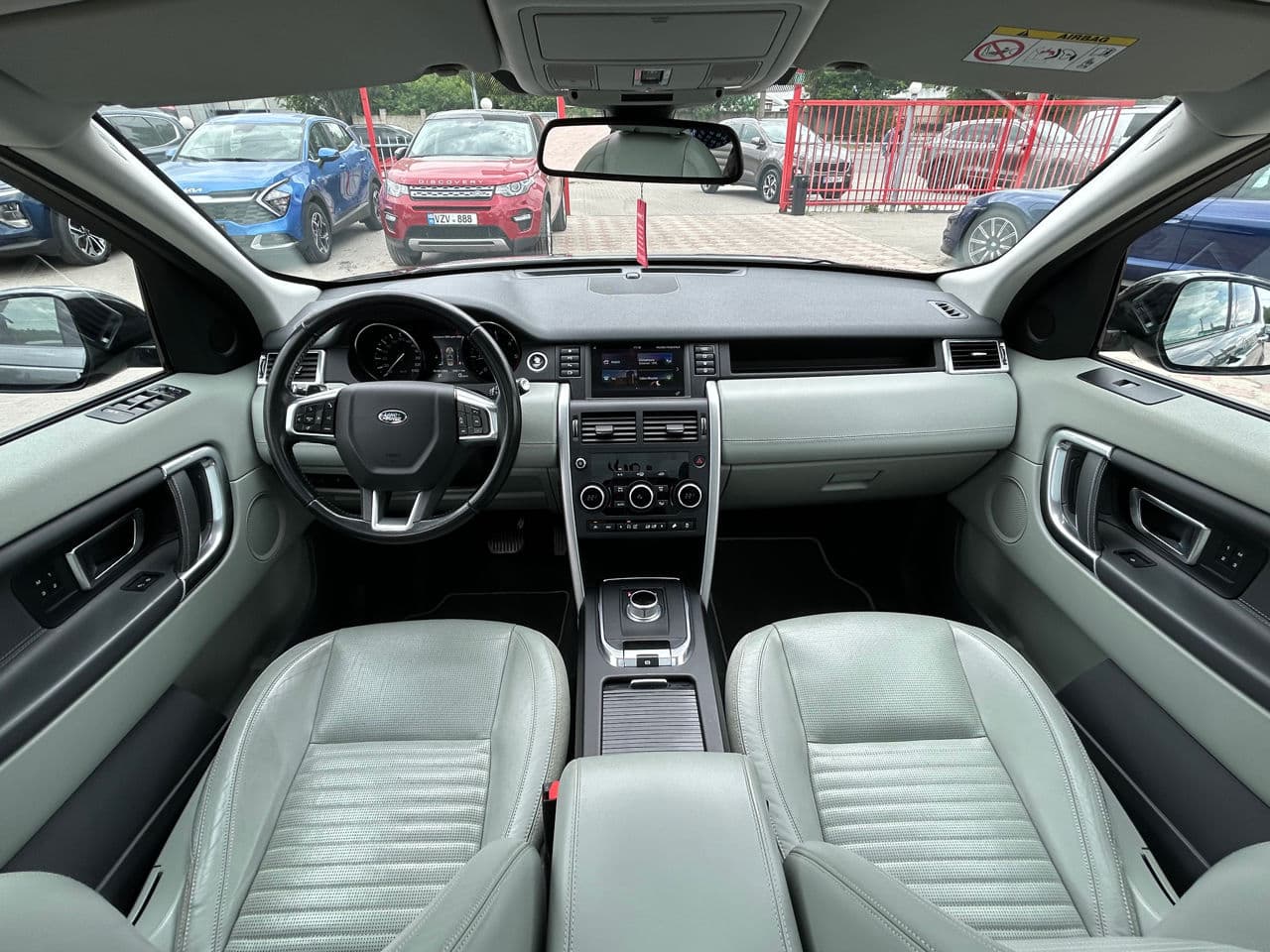 Land Rover Discovery Sport 2015 — Миниатюра 9