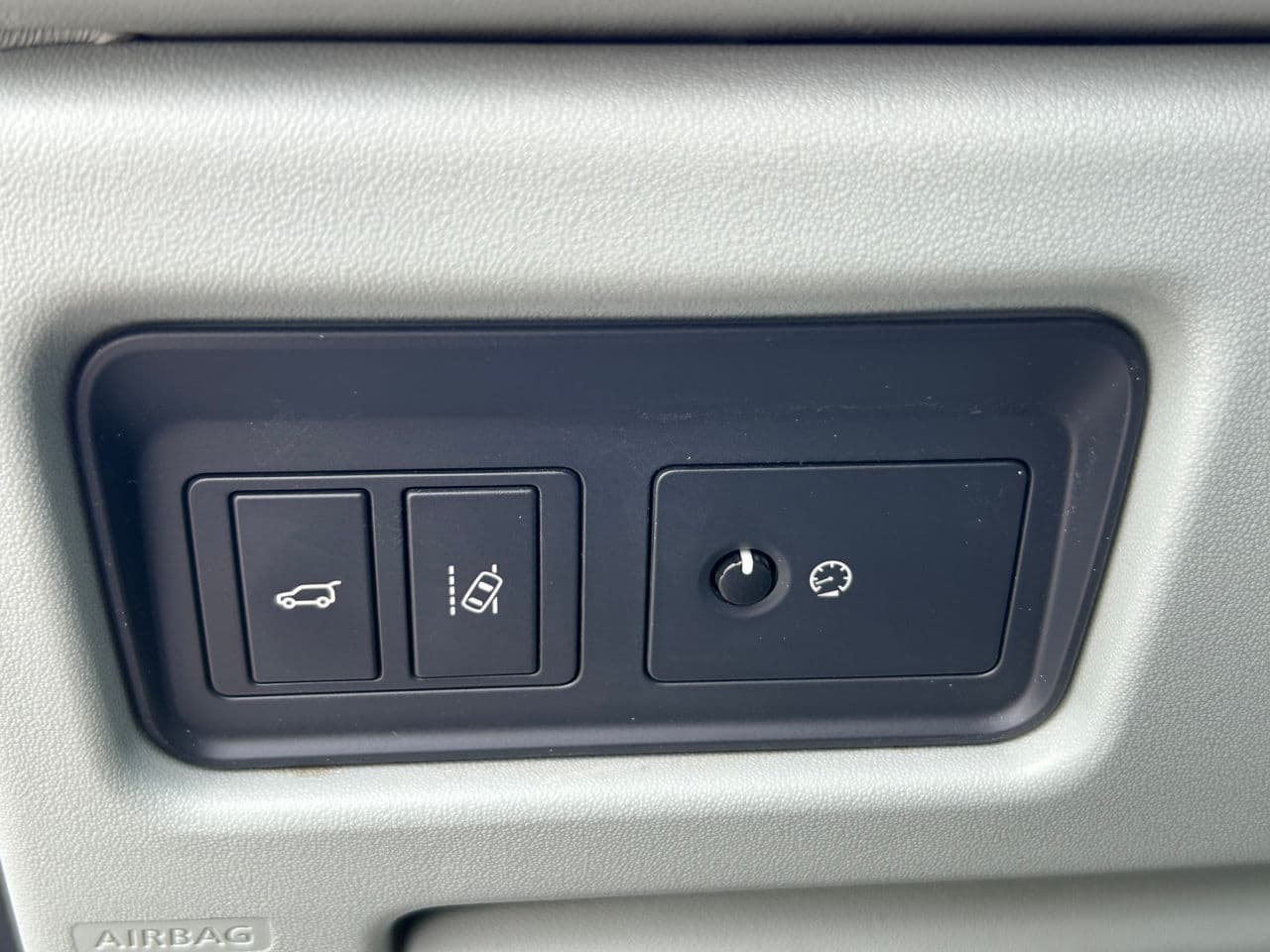 Land Rover Discovery Sport 2015 — Миниатюра 10