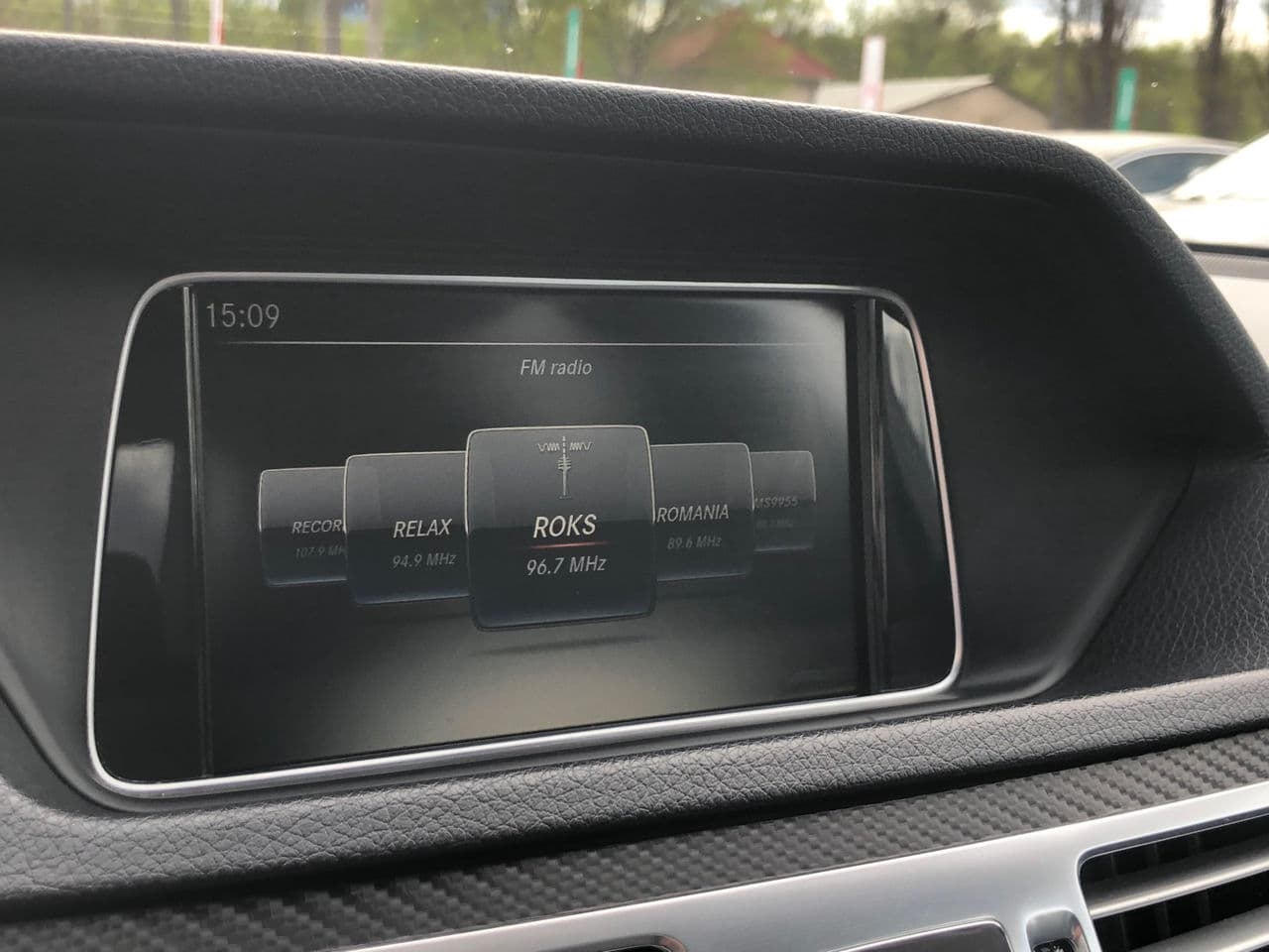 Mercedes E 200 2015 — Миниатюра 8