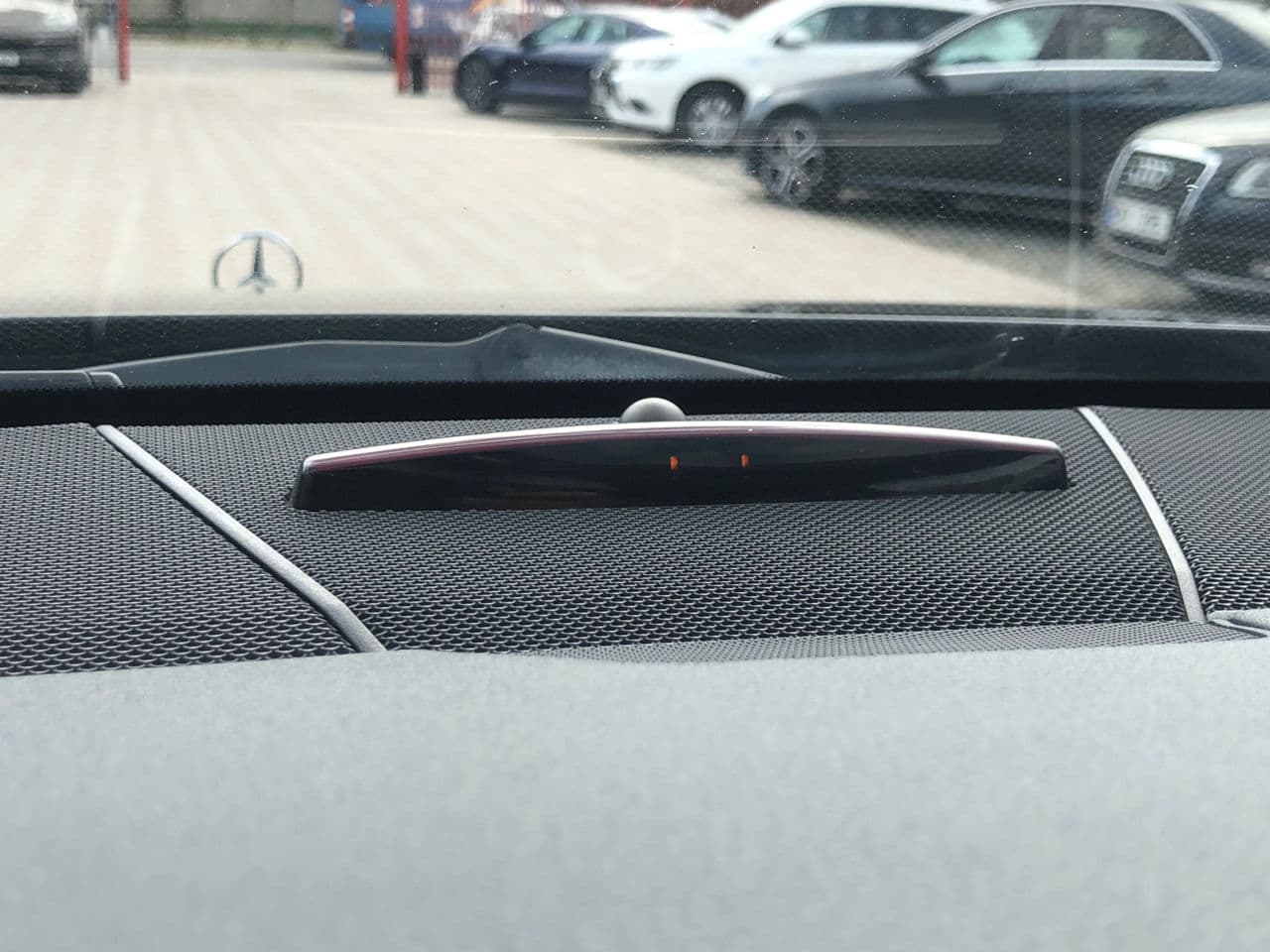 Mercedes E 200 2015 — Миниатюра 12