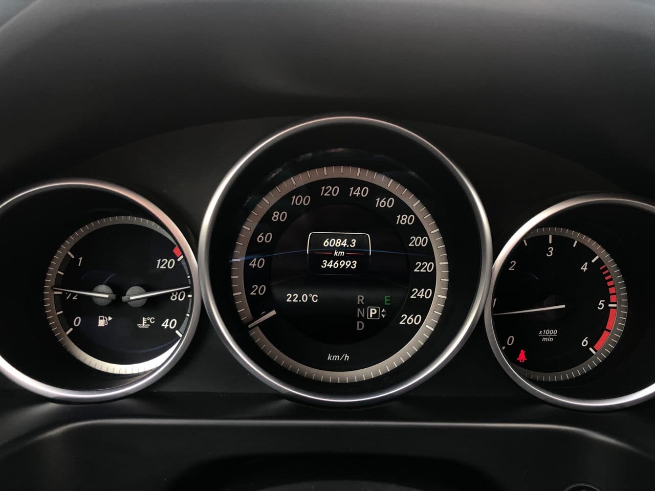 Mercedes E 200 2015 — Миниатюра 7