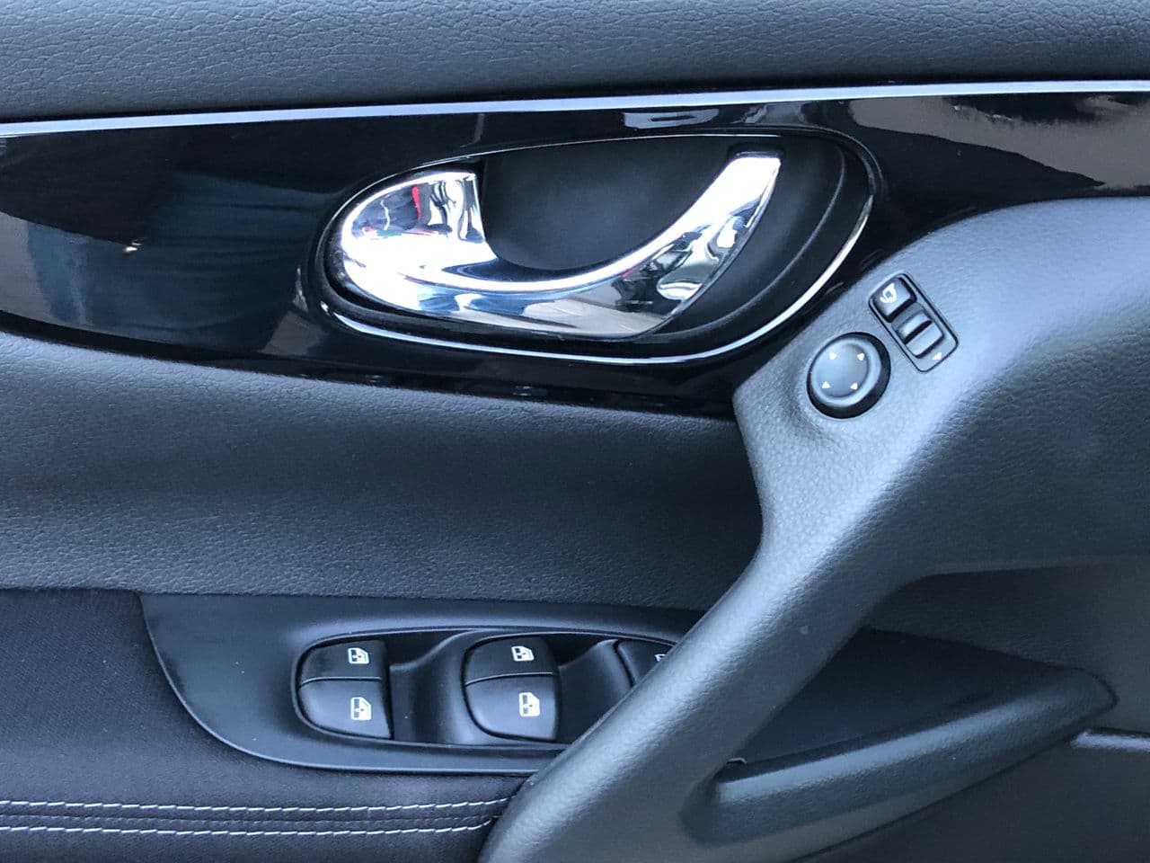 Nissan Qashqai 2017 — Миниатюра 17