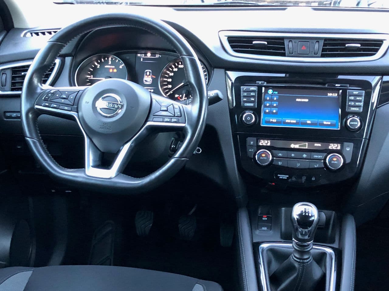 Nissan Qashqai 2017 — Миниатюра 10