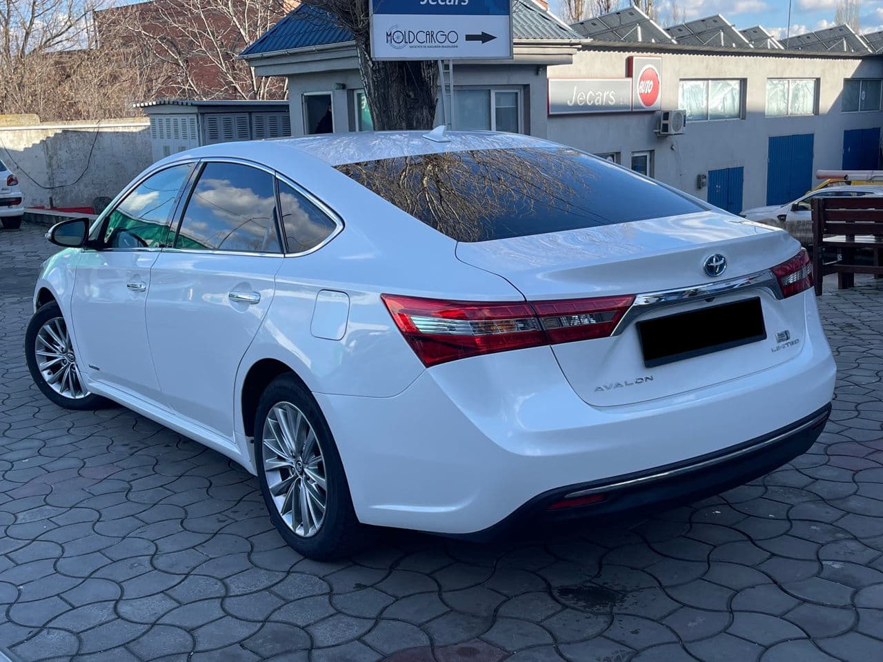 Toyota Avalon 2017 — Миниатюра 3