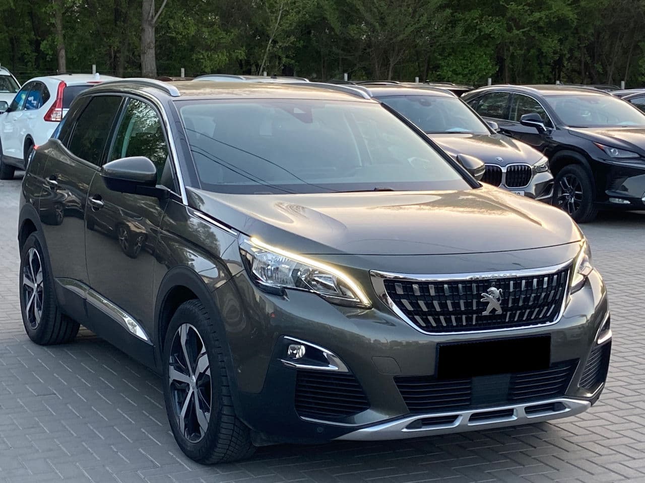 Peugeot 3008 2018 — Миниатюра 3