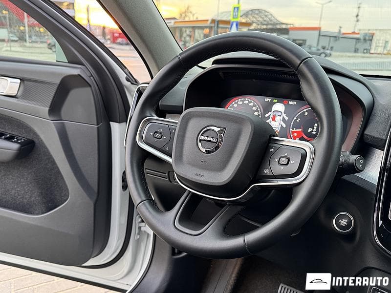 Volvo XC 40 2021 — Миниатюра 7