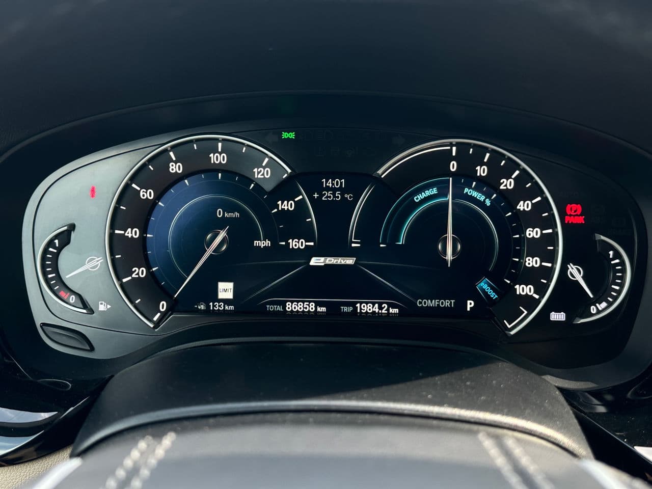 BMW 530e 2018 — Миниатюра 13