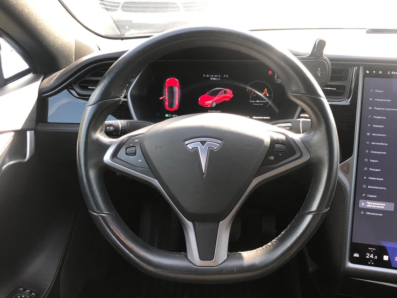Tesla Model S 2018 — Миниатюра 7