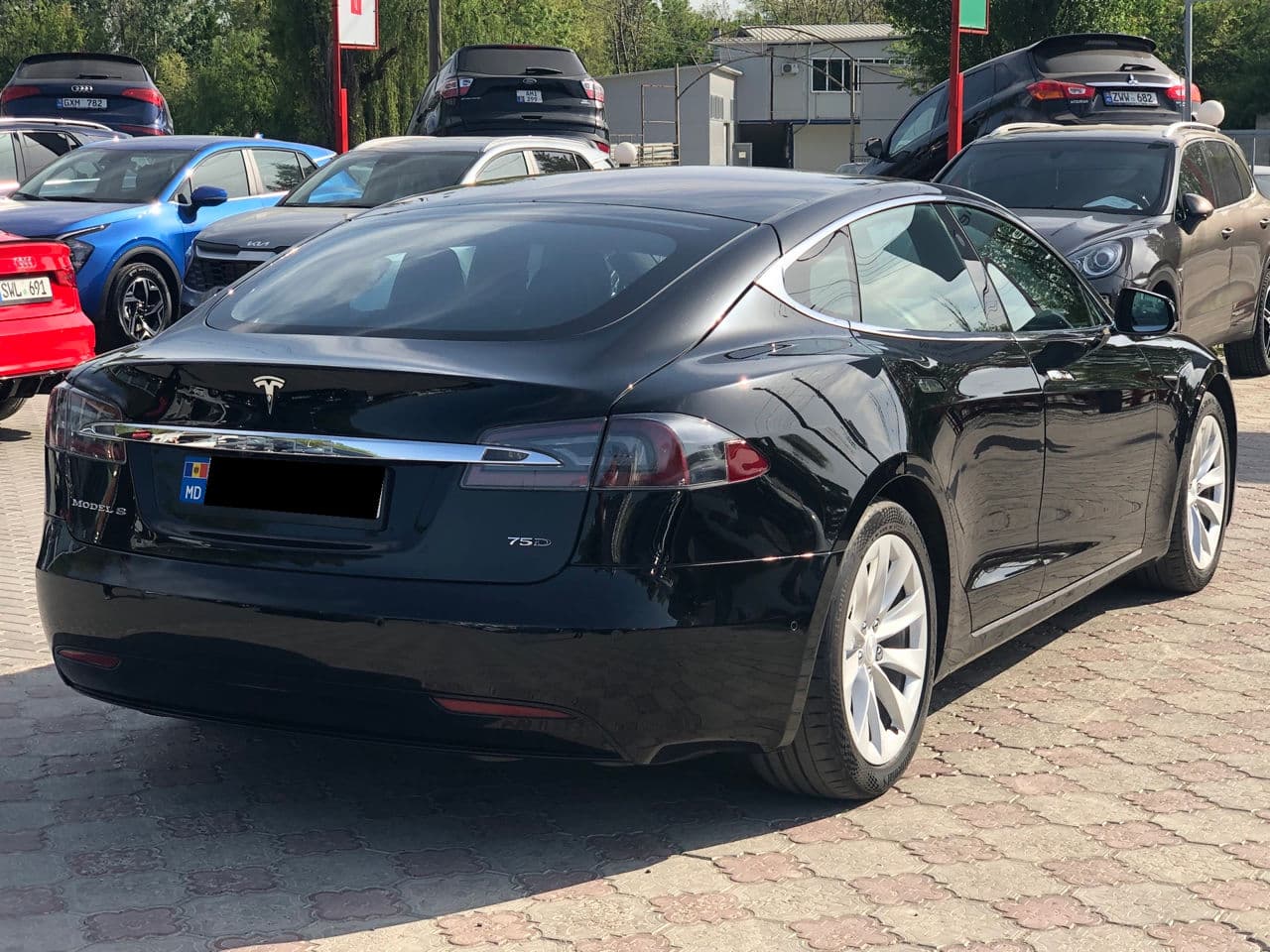 Tesla Model S 2018 — Миниатюра 2