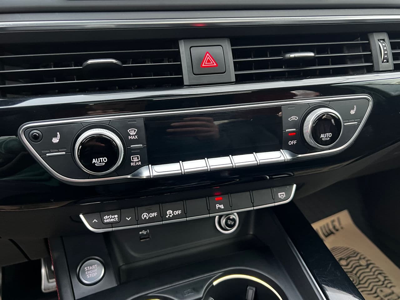 Audi A4 2018 — Миниатюра 13