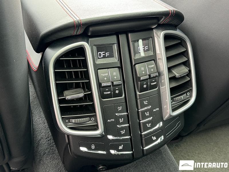 Porsche Cayenne GTS 2016 — Миниатюра 13
