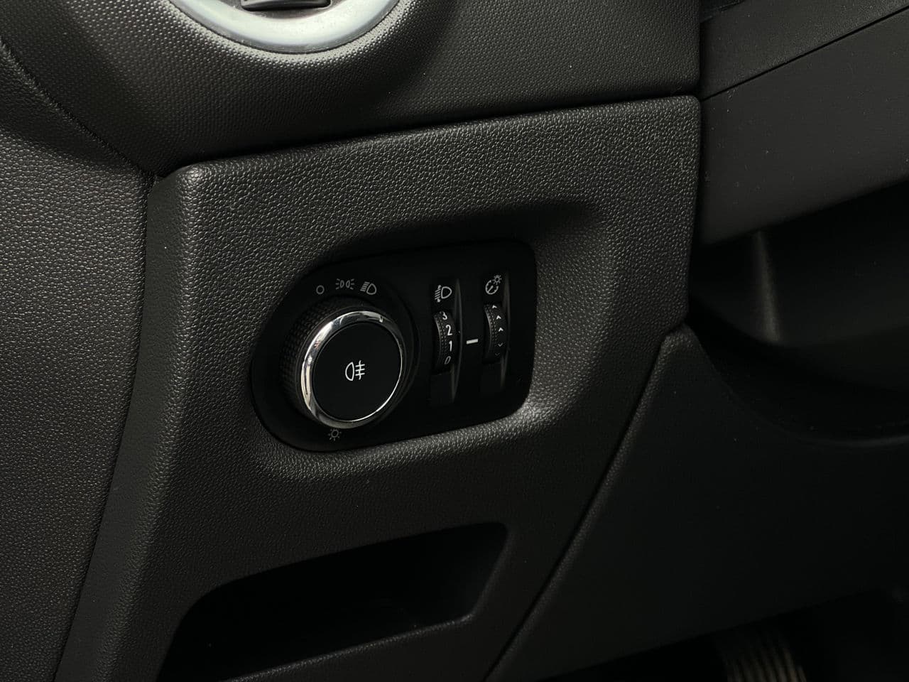 Opel Corsa 2014 — Миниатюра 6