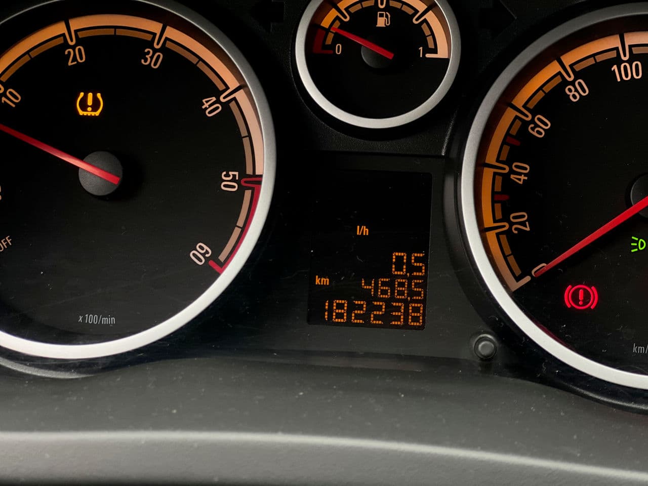 Opel Corsa 2014 — Миниатюра 9