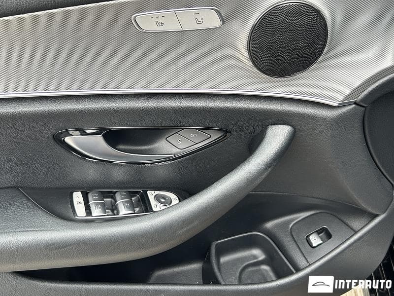 Mercedes E 220 2018 — Миниатюра 6