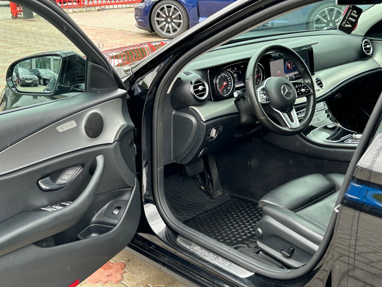 Mercedes E 220 2018 — Миниатюра 5