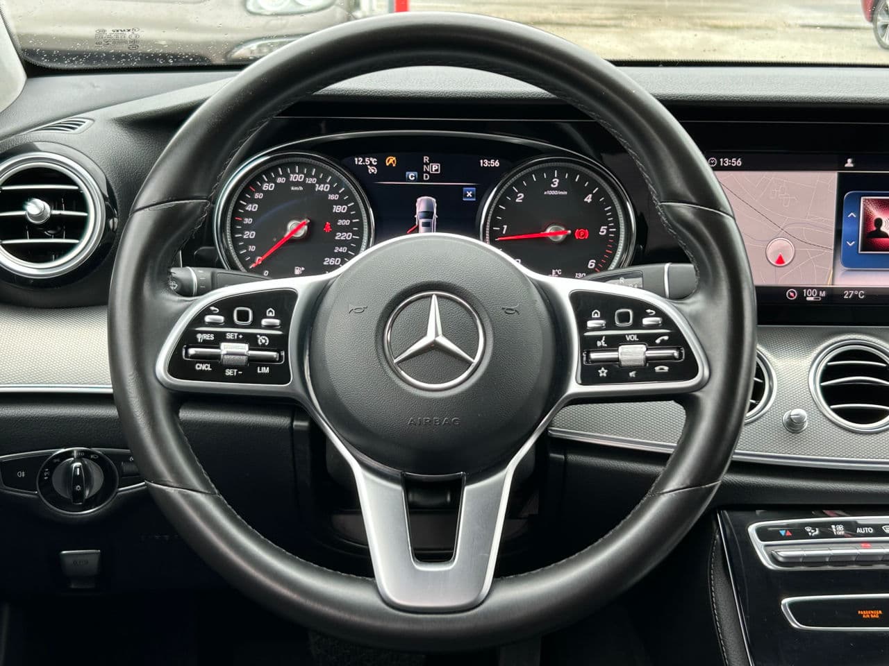 Mercedes E 220 2018 — Миниатюра 10