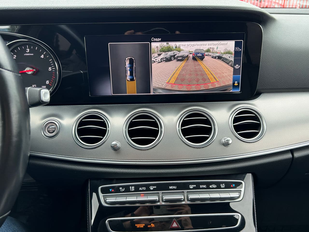 Mercedes E 220 2018 — Миниатюра 13