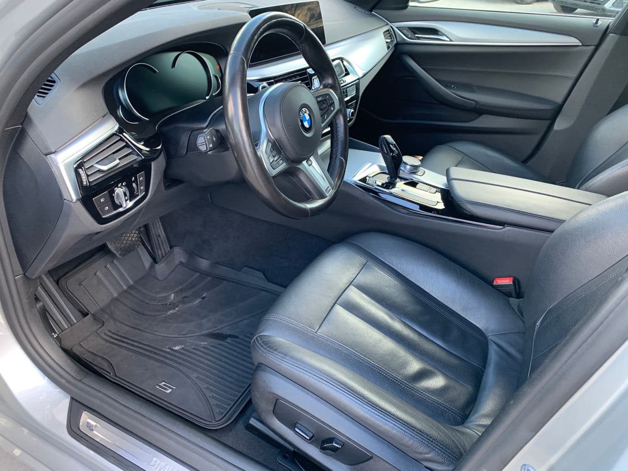 BMW 520 2017 — Миниатюра 5