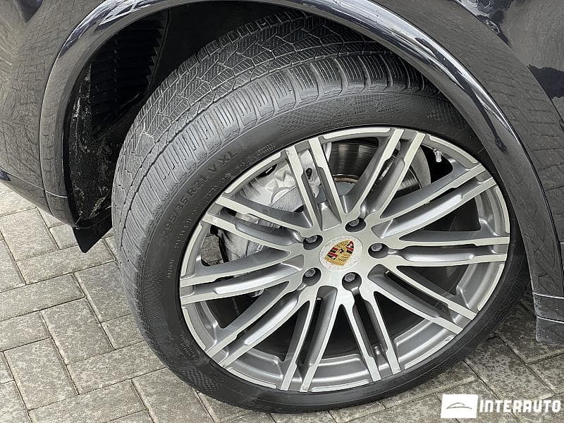 Porsche Cayenne 2016 — Миниатюра 18