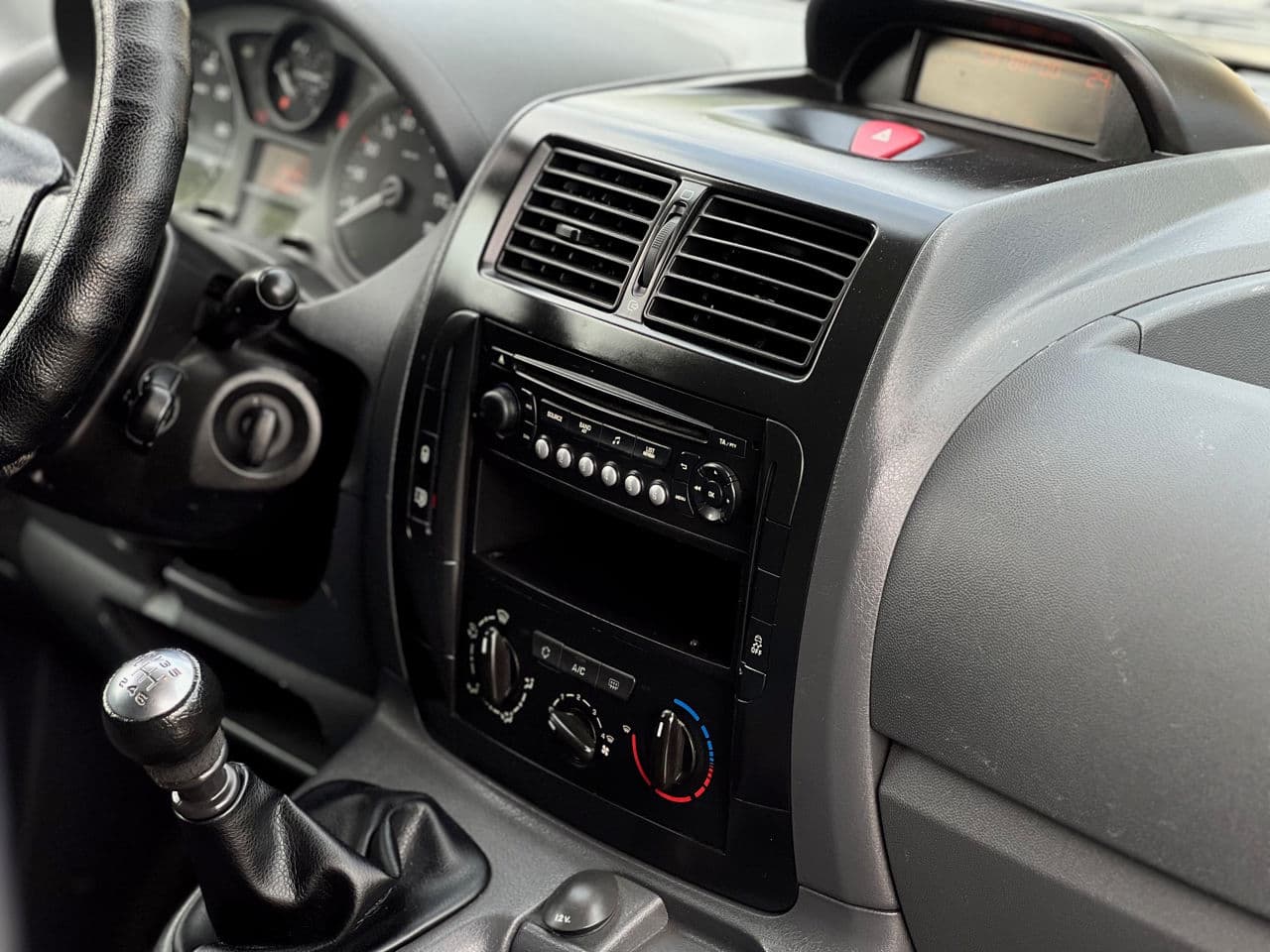 Citroen Jumpy 2015 — Миниатюра 9