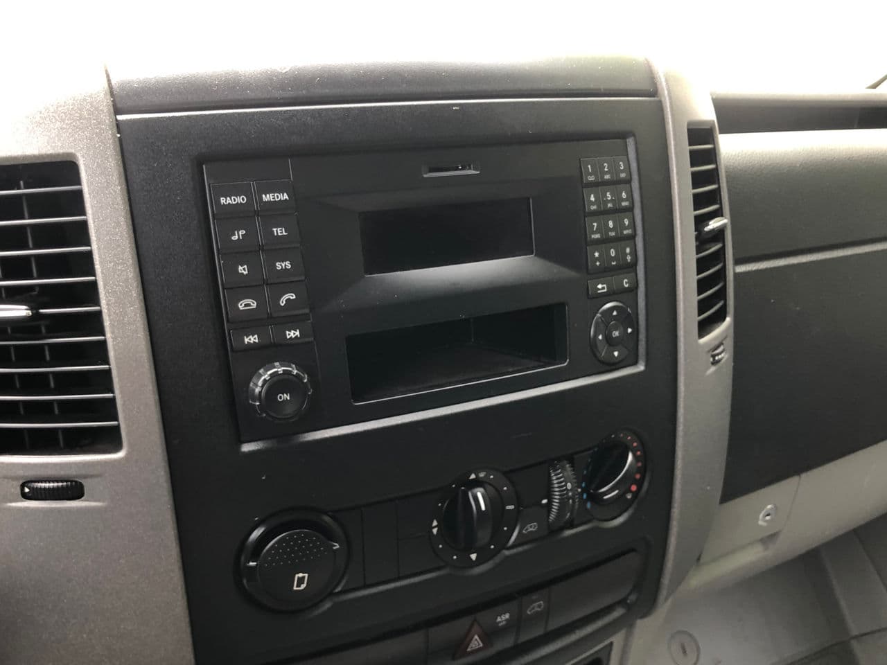 Mercedes Sprinter 2016 — Миниатюра 9
