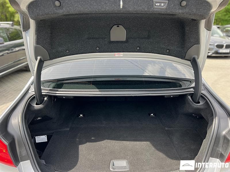 BMW 530e 2018 — Миниатюра 19