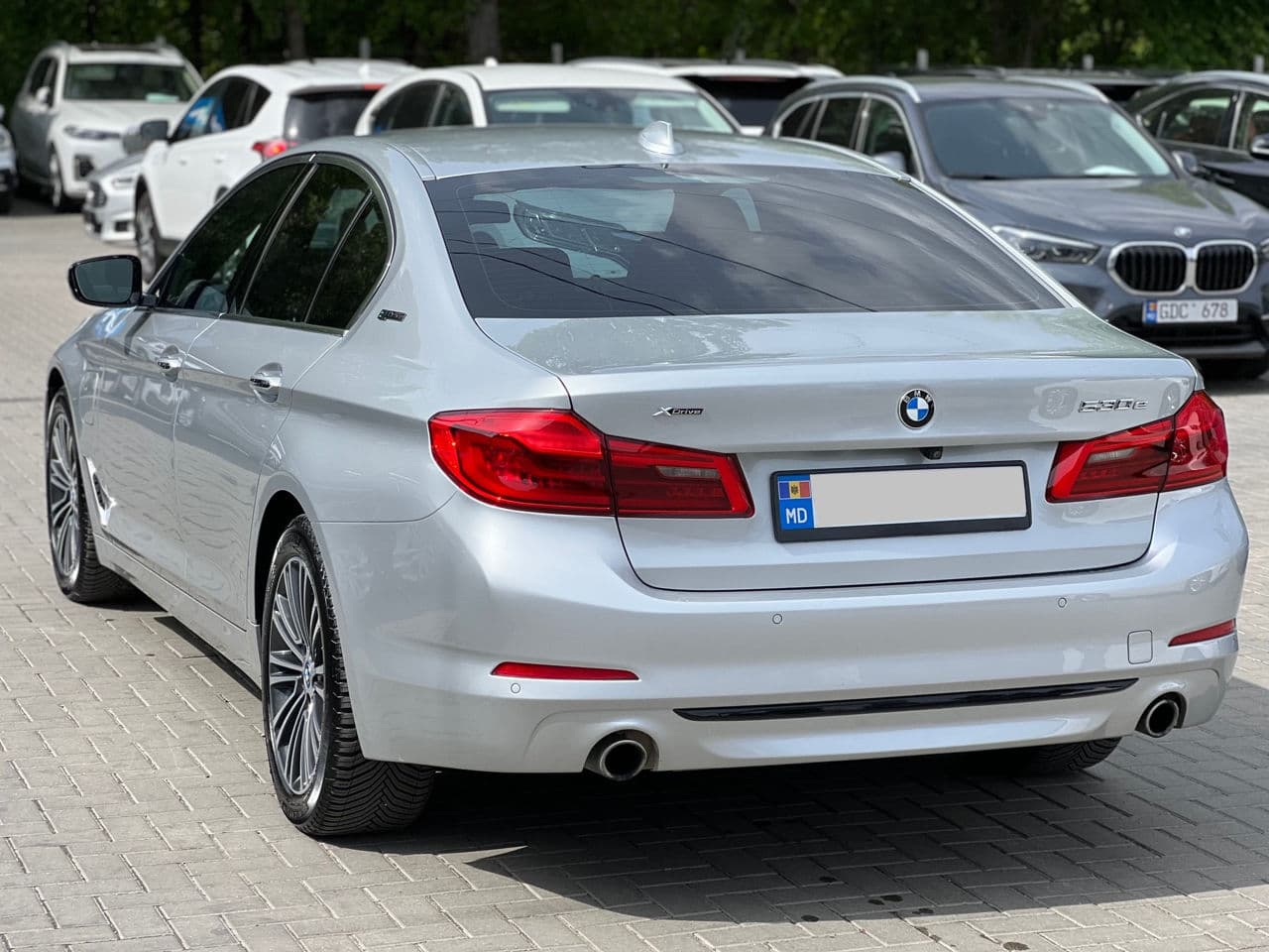 BMW 530e 2018 — Миниатюра 4