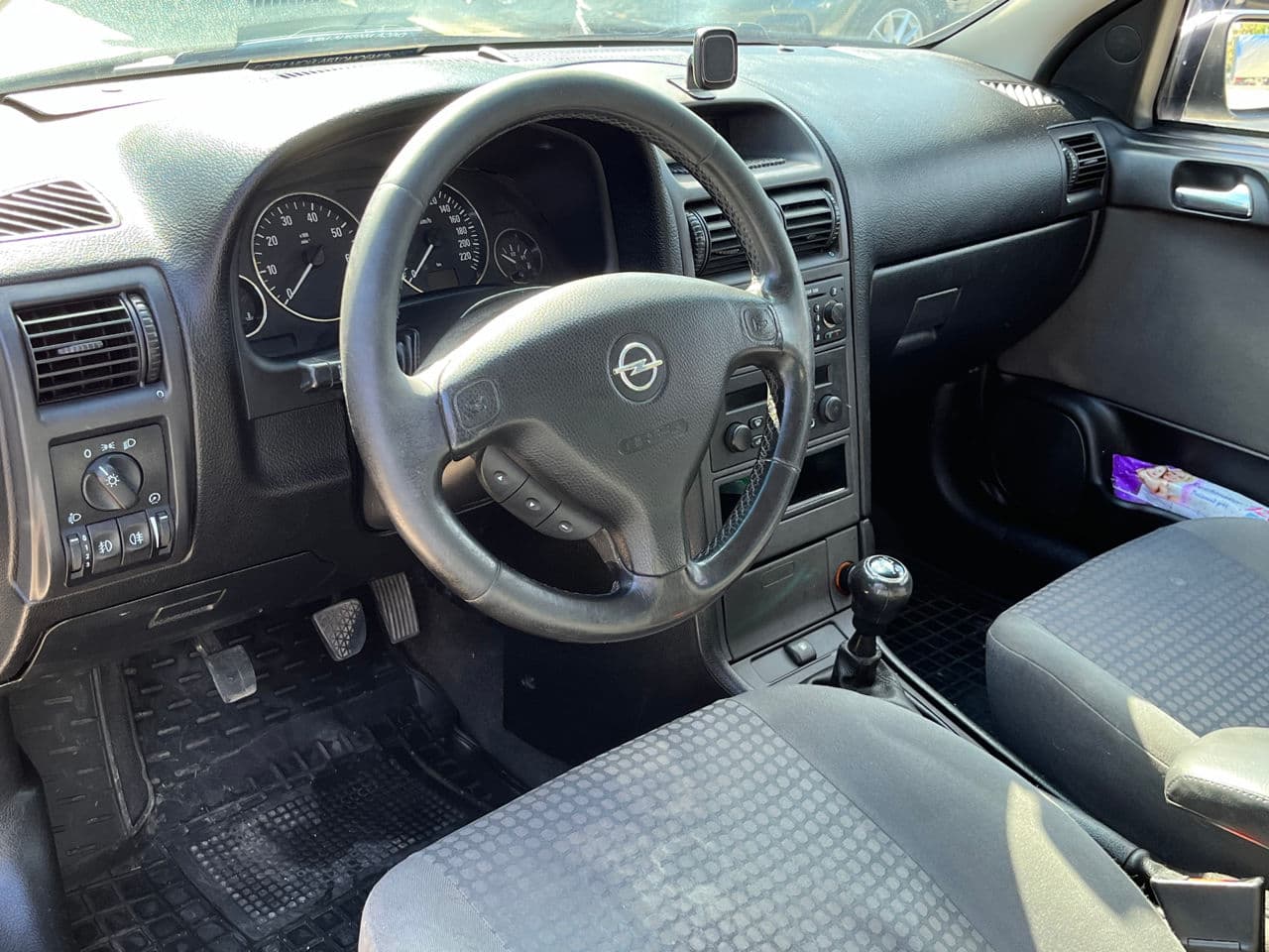 Opel Astra 2005 — Миниатюра 7