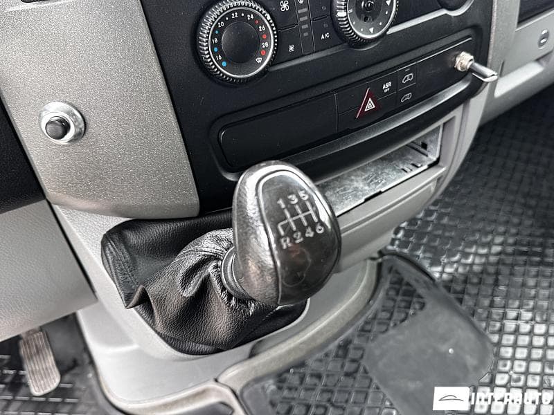 Mercedes Sprinter 2012 — Миниатюра 8