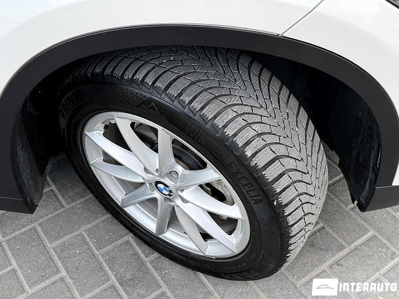 BMW X1 1.6D 2018 — Миниатюра 16