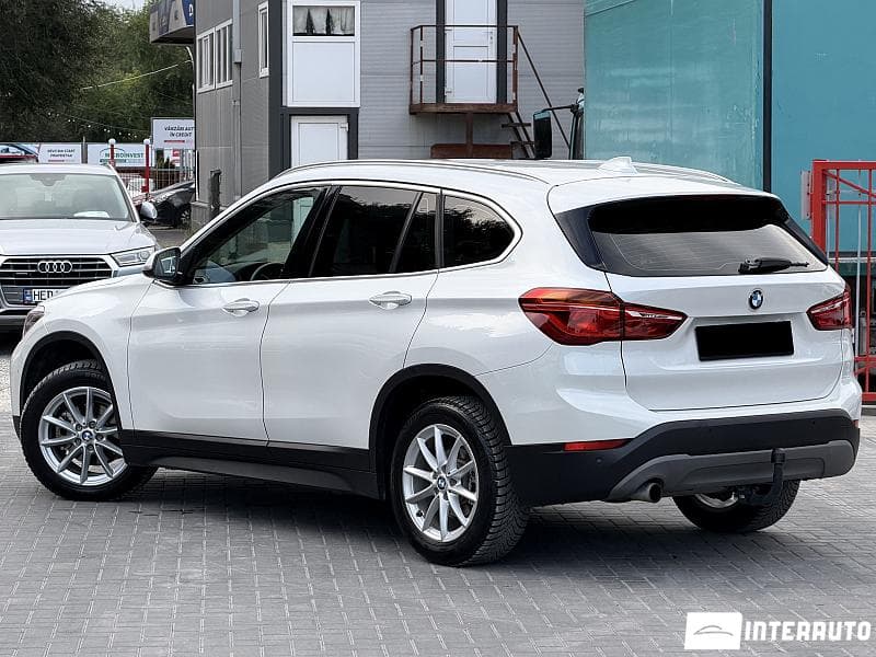 BMW X1 1.6D 2018 — Миниатюра 2