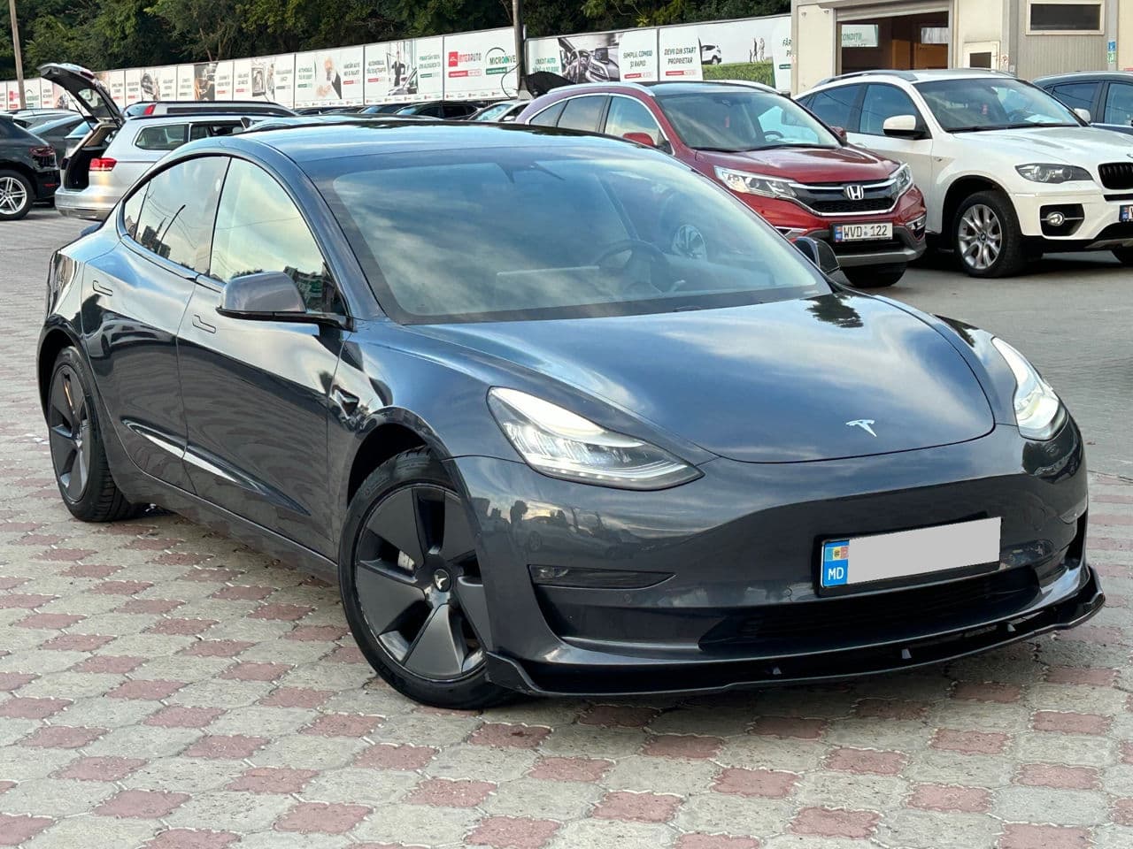 Tesla Model 3 2020 — Миниатюра 4