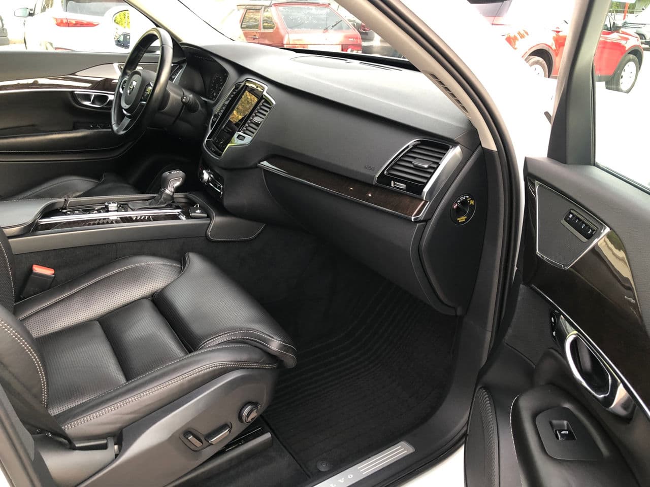 Volvo XC 90 2016 — Миниатюра 12