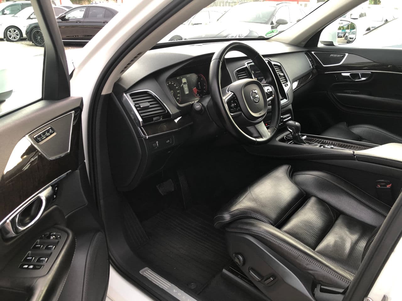 Volvo XC 90 2016 — Миниатюра 6