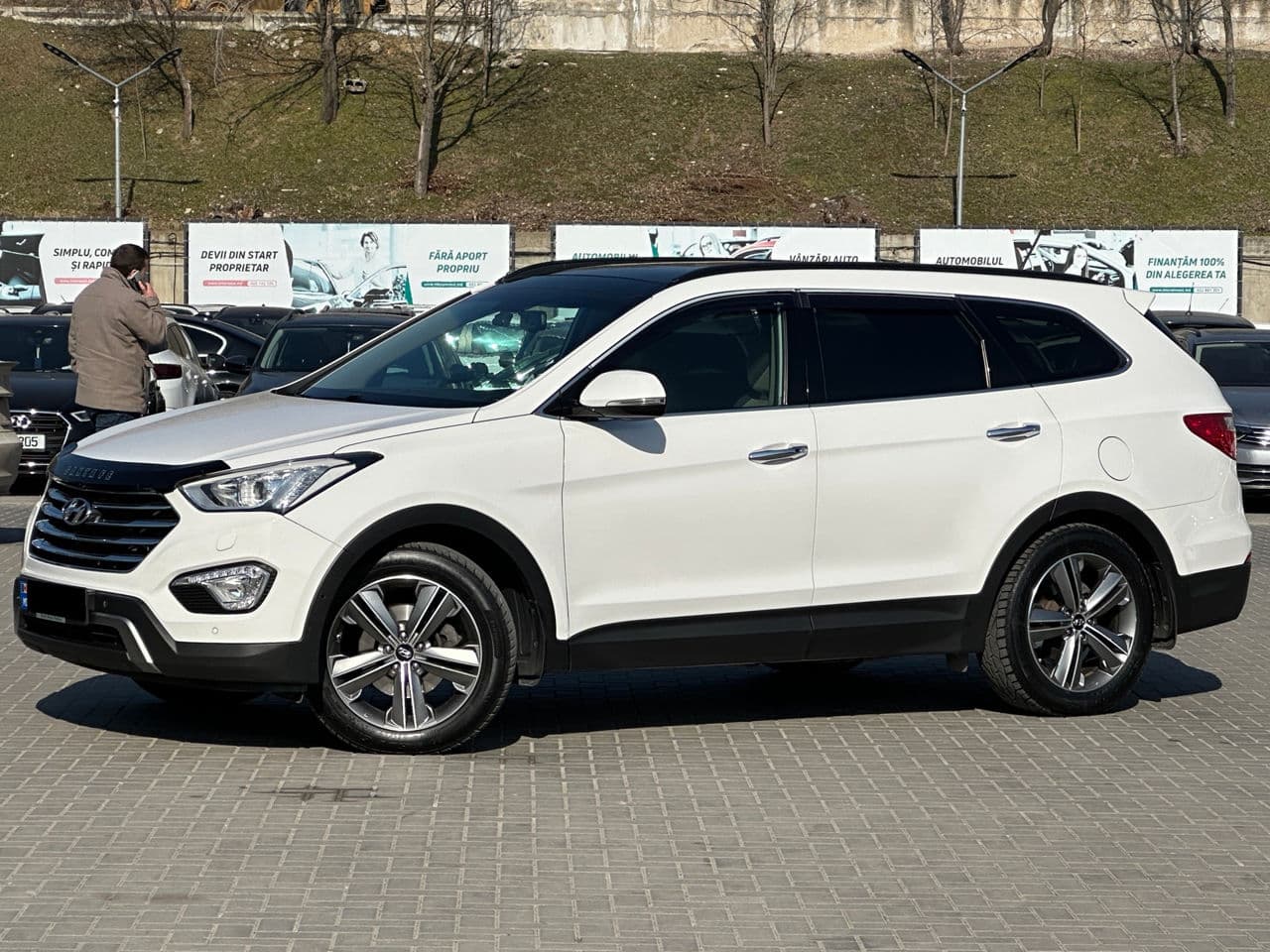 Hyundai Grand Santa Fe 2014 — Миниатюра 2