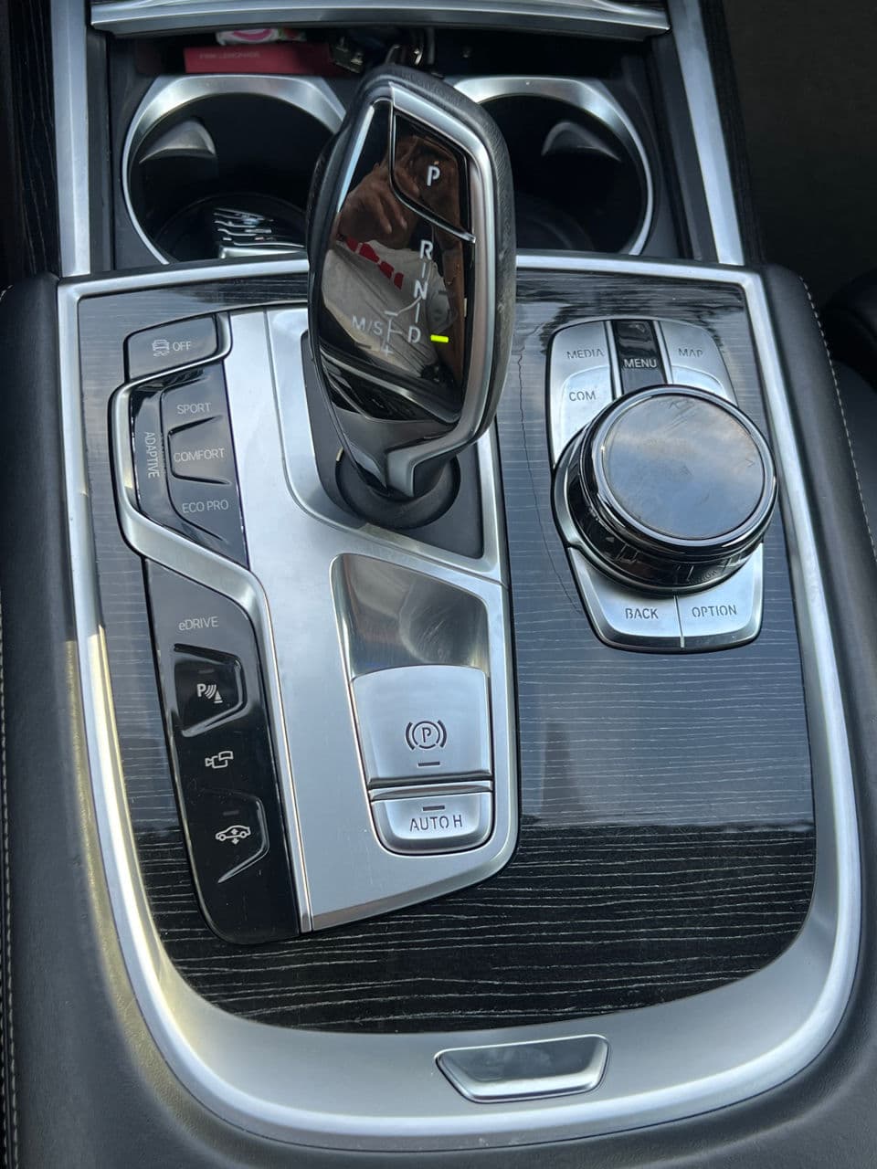 BMW 740e 2017 — Миниатюра 14