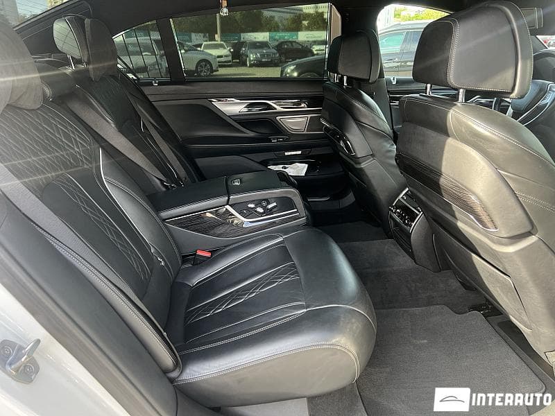 BMW 740e 2017 — Миниатюра 18